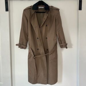 Vintage J.G. Hook Women’s Petite khaki double-breasted trench coat